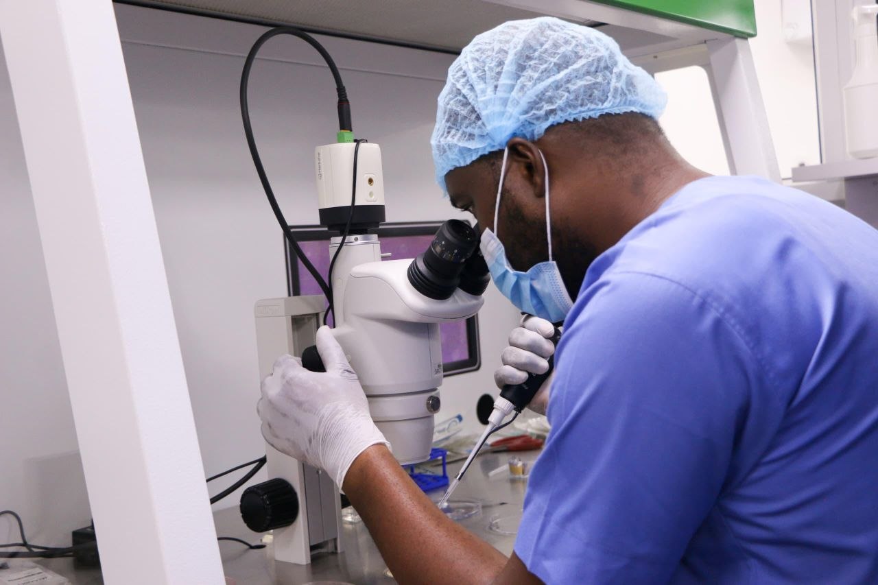 Laboratory equipment setup